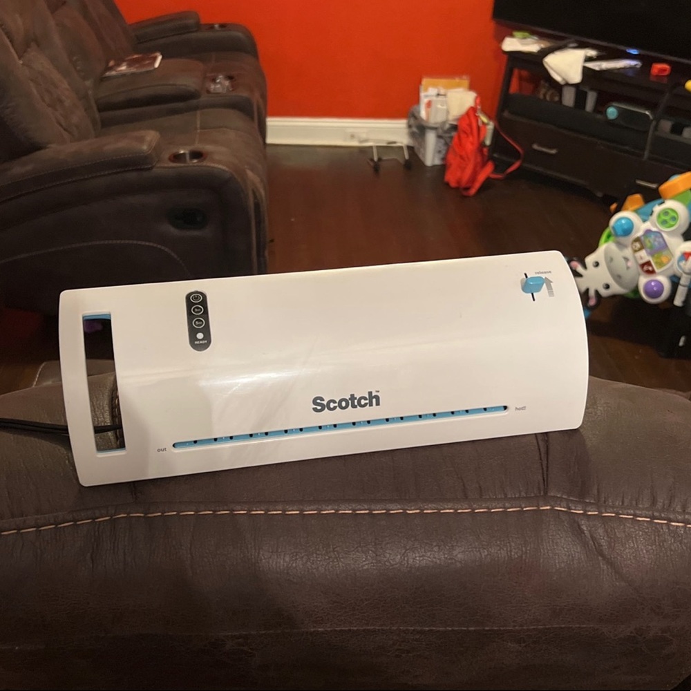 Scotch Laminator